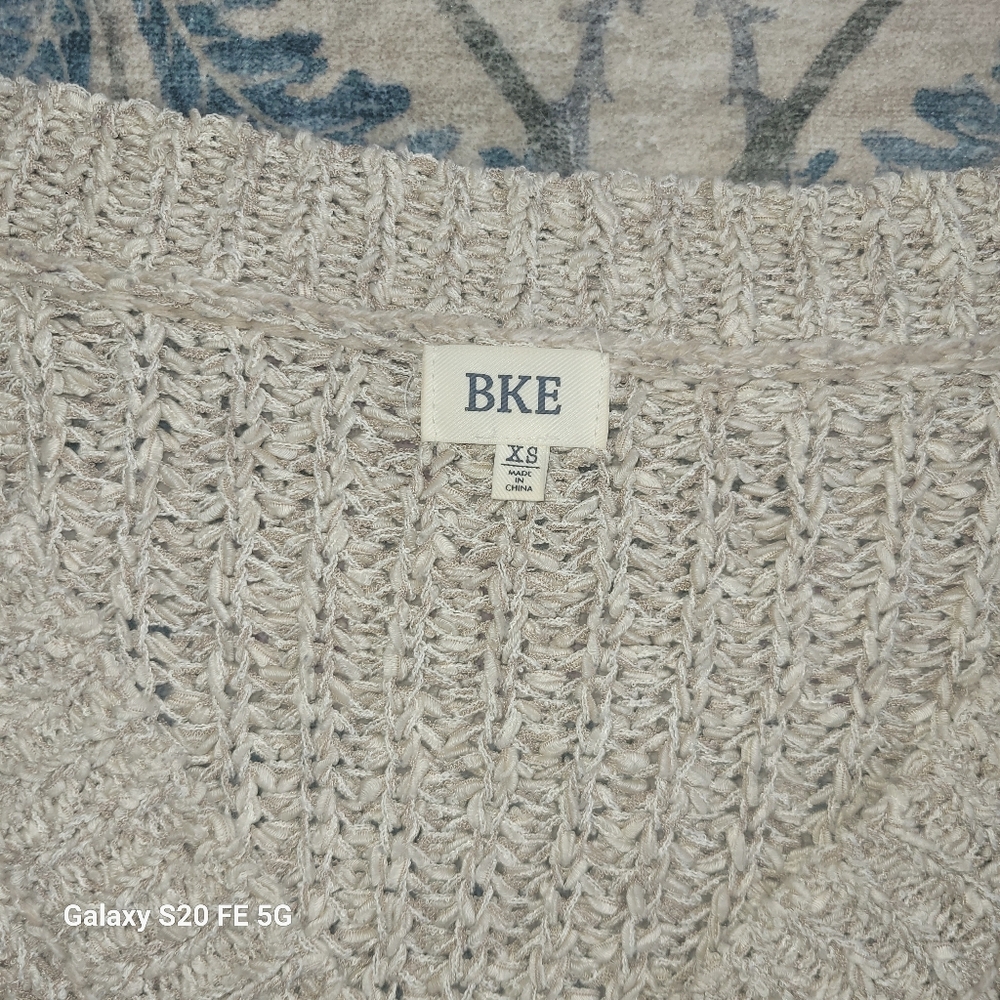 BKE Beige Distressed Grunge Sttle Cream Cardigan - Picture 2 of 7